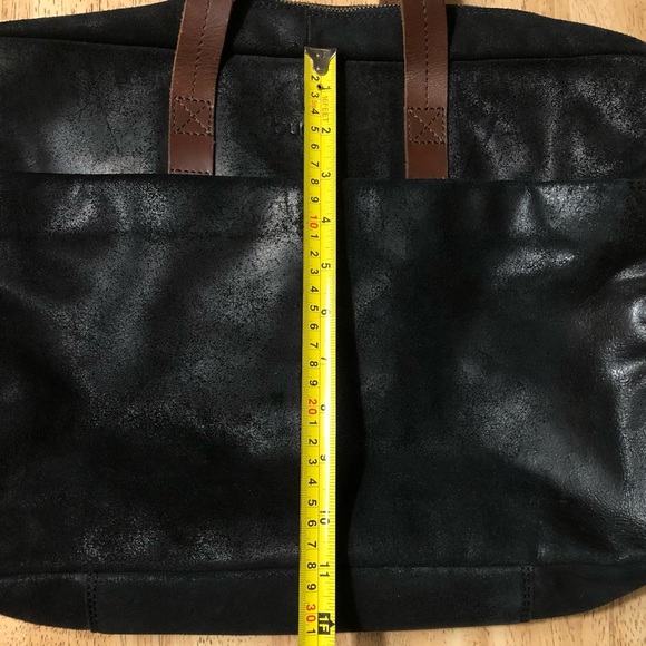 Bugatti Grinta Brief Bag Medium Black Distressed Leather or Laptop Bag - Picture 9 of 12